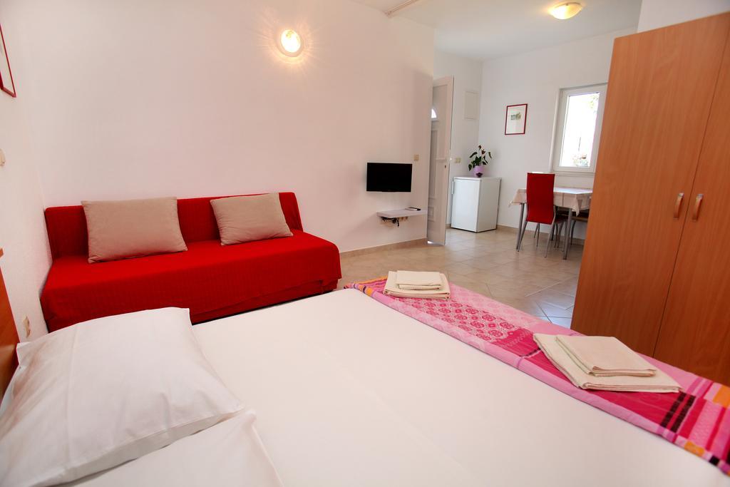 Cvita Apartments Trogir Quarto foto