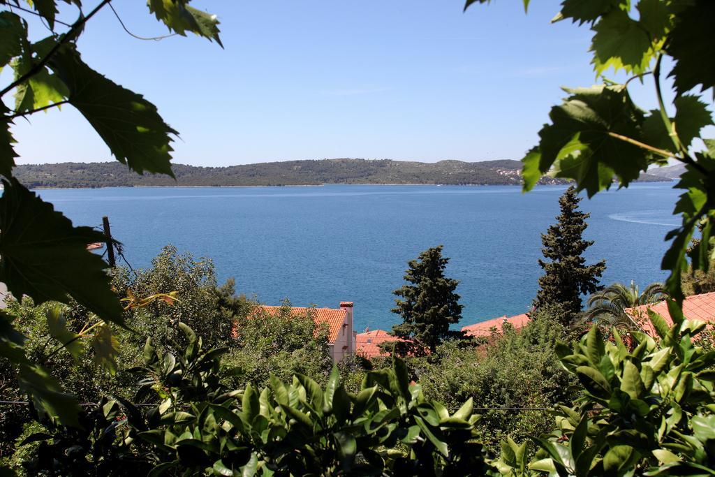 Cvita Apartments Trogir Quarto foto
